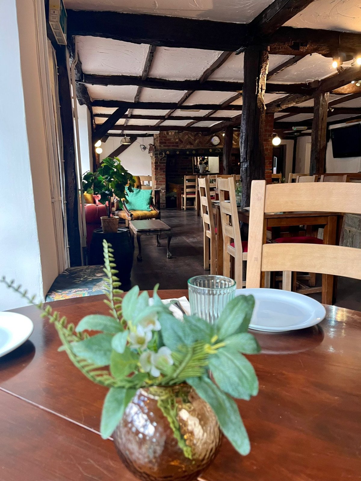 The Heath Inn Indian Restaurant | Pub | Bed & Breakfast | Takeaway